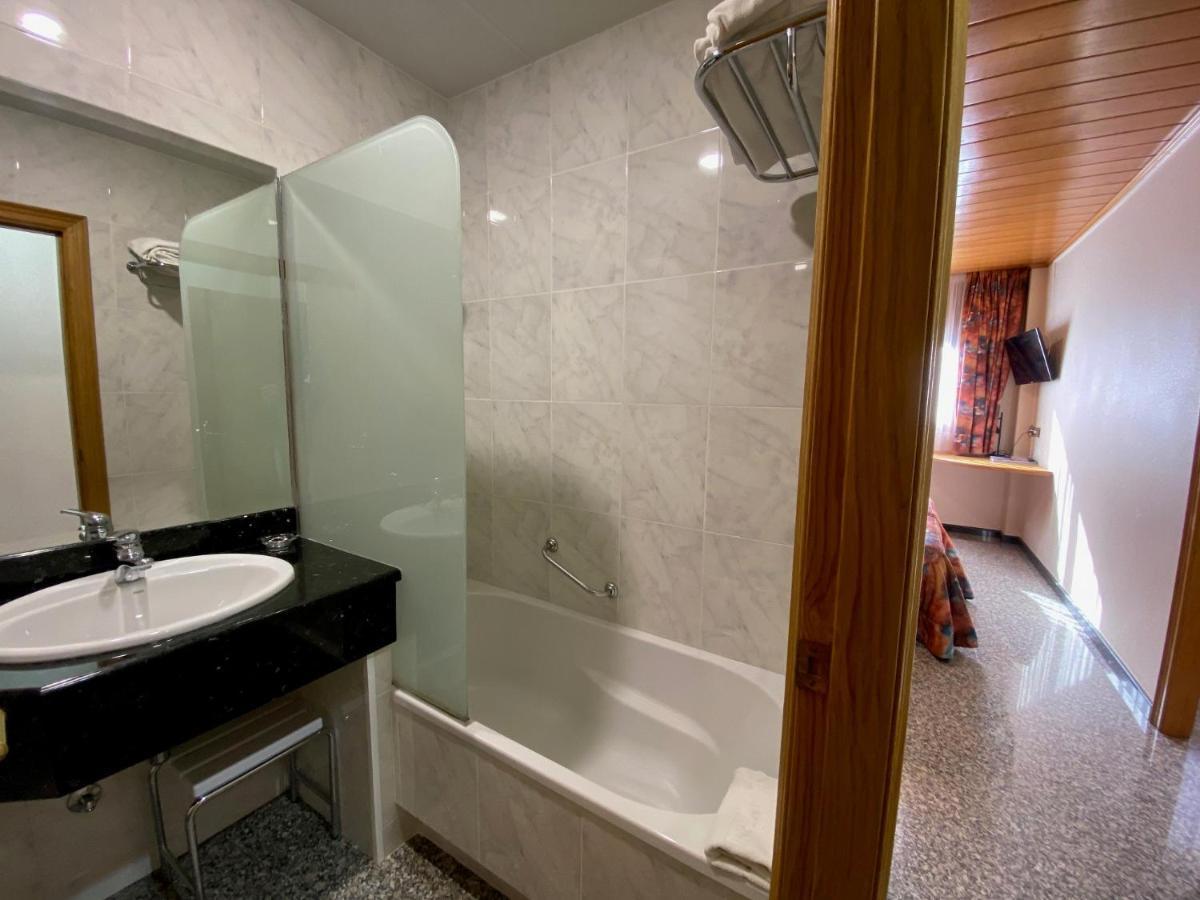 Hotel Sant Antoni リベス・デ・フレセル エクステリア 写真