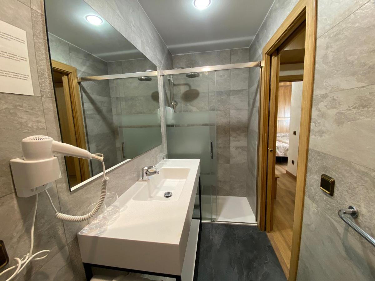 Hotel Sant Antoni リベス・デ・フレセル エクステリア 写真