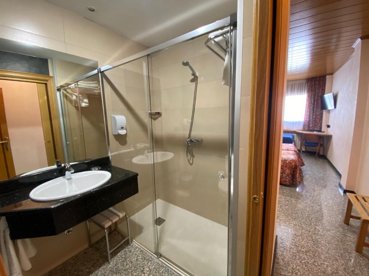 Hotel Sant Antoni リベス・デ・フレセル エクステリア 写真